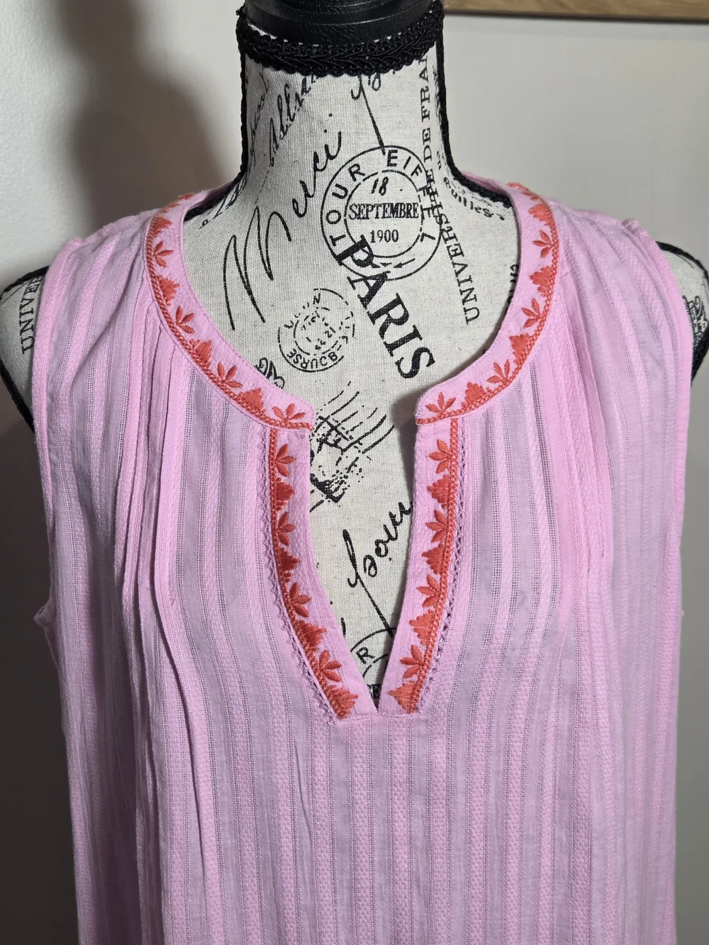 Tommy Bahama Pink Sleeveless Embroidered Chemise